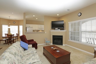 Foxmoor Condominiums in Cranberry Township, PA - Foto de edificio - Interior Photo