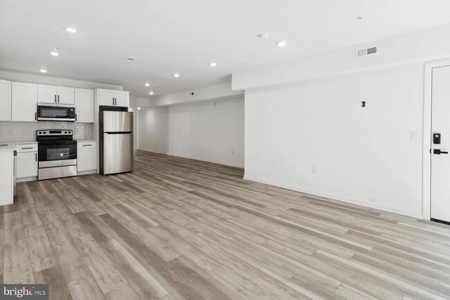 property at 890 N 42nd St