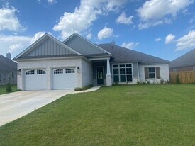 9183 Helena Dr in Pike Road, AL - Building Photo