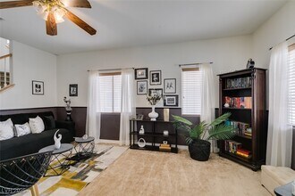 312 Sierra Breeze Ave in North Las Vegas, NV - Building Photo - Building Photo