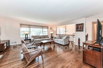 6315 Mori St in McLean, VA - Building Photo - Building Photo