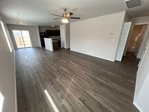 1886 Aspen St in Springdale, AR - Building Photo - Building Photo