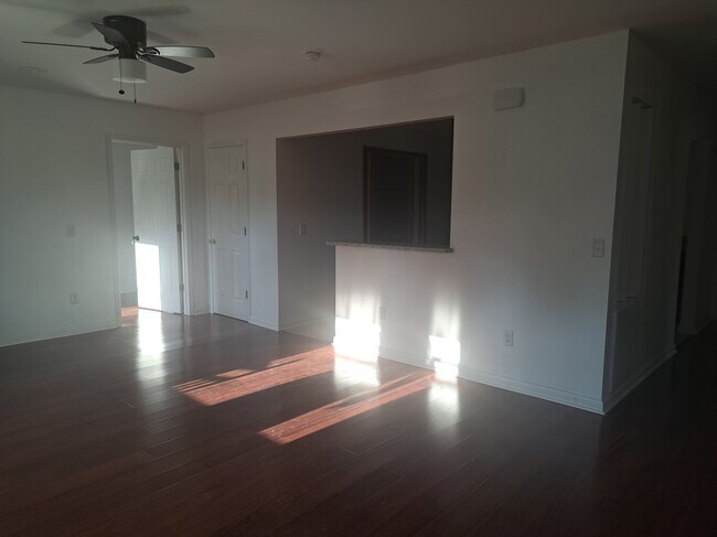 1050 Forty-One Rd in St. Stephen, SC - Building Photo - Building Photo
