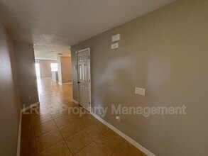 4331 Aristocrat Point in Oviedo, FL - Building Photo - Building Photo