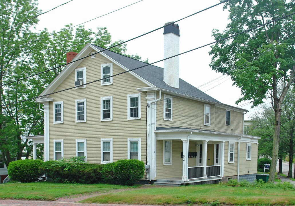 92 Locust St in Dover, NH - Building Photo