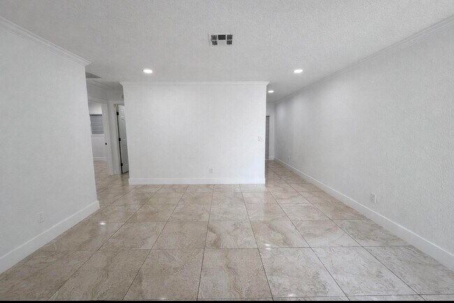 734 Neil Rd in West Palm Beach, FL - Building Photo - Building Photo