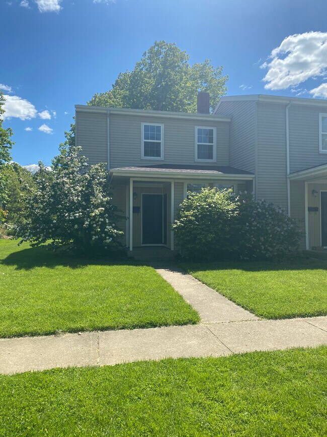 45 Farragut Rd Rentals in Cincinnati, OH