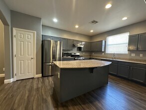 8977 Melridge Rd in Las Vegas, NV - Building Photo - Building Photo