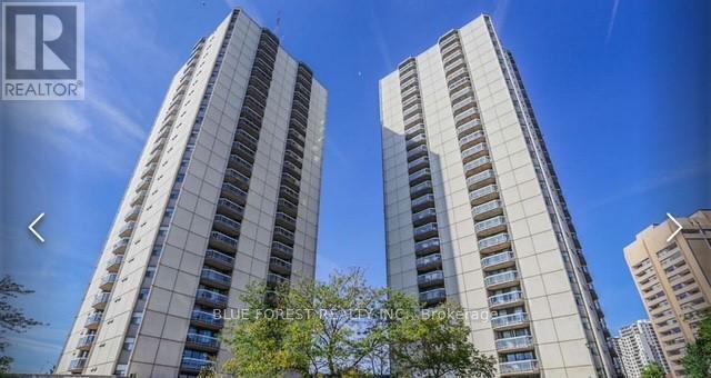 323-2323 Colborne St in London, ON - Building Photo