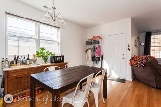 1417 W Erie St, Unit 2 in Chicago, IL - Building Photo - Building Photo