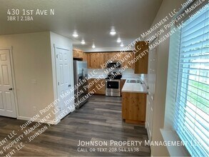 430 1st Ave N in Nampa, ID - Building Photo - Building Photo