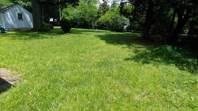 1037 S Josephine Boyd St in Greensboro, NC - Building Photo - Building Photo