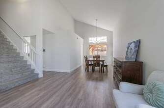 2280 Southwood Dr in Pittsburg, CA - Foto de edificio - Building Photo