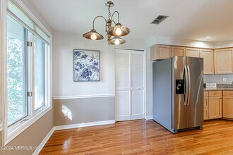 2099 Winterbourne W in Orange Park, FL - Building Photo - Building Photo