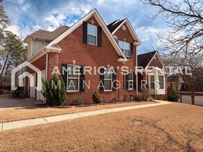 1014 Oak Meadows Rd in Birmingham, AL - Building Photo - Building Photo