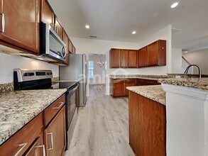 306 Peters Creek Dr in Summerville, SC - Building Photo - Building Photo