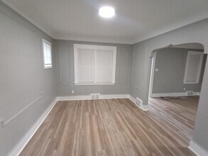 15857 Evanston St in Detroit, MI - Building Photo - Building Photo