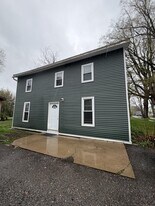 125 W 2nd St in Waterford, PA - Building Photo