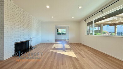 7951 Hansom Dr in Oakland, CA - Building Photo - Building Photo