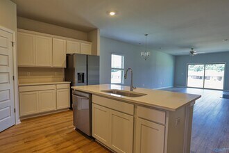 14440 Mountain Strm Dr in Athens, AL - Building Photo - Building Photo