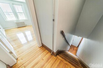 228 Washington Ave, Unit 2 in Carteret, NJ - Building Photo - Building Photo