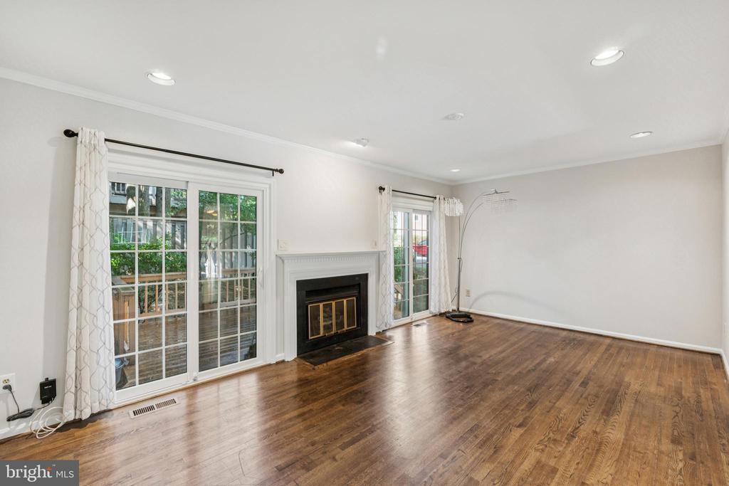 10520 Pine Haven Terrace in Rockville, MD - Building Photo