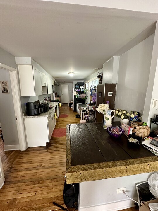 2342 W 18th Pl in Chicago, IL - Building Photo