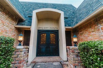 6721 Firelight Ln in Dallas, TX - Building Photo - Building Photo