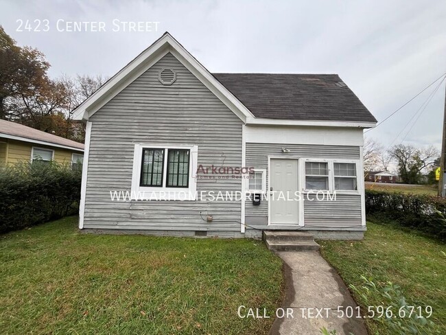 property at 2423 Center St