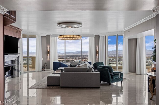 2877 Paradise Rd in Las Vegas, NV - Building Photo - Building Photo