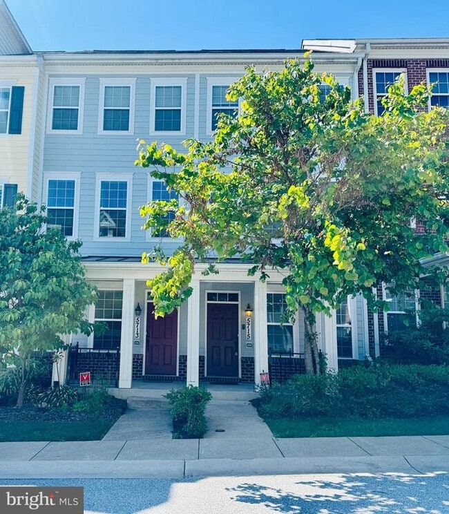 5715 Rosanna Pl in Ellicott City, MD - Building Photo - Building Photo