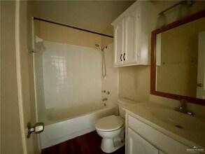2501 Hibiscus Ave in McAllen, TX - Building Photo - Building Photo