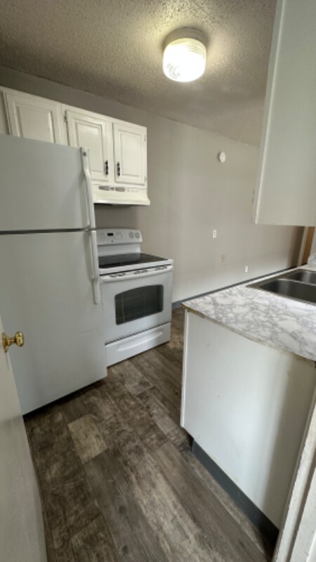 635 10th Ave-Unit -2a in Fairbanks, AK - Building Photo - Building Photo