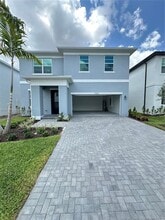 7262 Lenora Ln in Lake Worth, FL - Building Photo - Building Photo