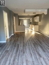 104 Lowell Ave in St Catharines, ON - Building Photo - Building Photo
