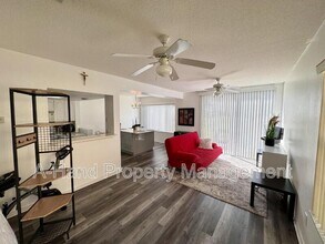 439 Coconut Palm Way in Davenport, FL - Building Photo - Building Photo