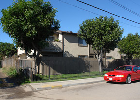 Sycamore Arms in San Diego, CA - Building Photo - Building Photo