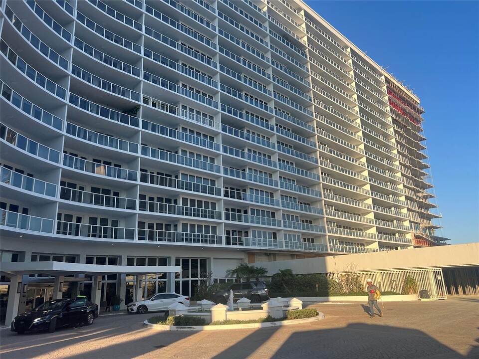 4100 Galt Ocean Dr, Unit #1105 in Fort Lauderdale, FL - Building Photo