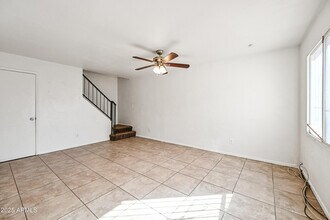 4240 S 46th Pl in Phoenix, AZ - Building Photo - Building Photo
