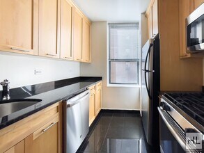 West 87th Street, Unit 3E in New York, NY - Building Photo - Building Photo