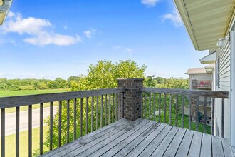 River Ridge 2301-2325 University Drive in Muscatine, IA - Building Photo - Building Photo