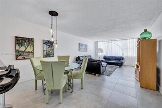 3180 S Ocean Dr, Unit 217 in Hallandale Beach, FL - Building Photo - Building Photo