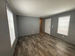 831 N Pontiac Trail in Walled Lake, MI - Building Photo - Building Photo