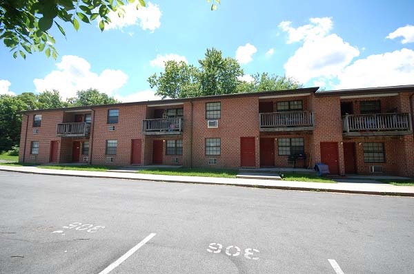 281 Needy Rd in Martinsburg, WV - Building Photo