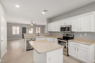 1245 E Waterview Pl in Chandler, AZ - Building Photo - Building Photo