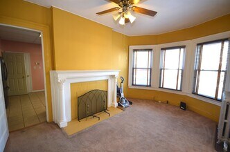 572 E 25th St in Paterson, NJ - Building Photo - Building Photo