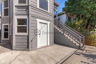 2364 E 16th St in Oakland, CA - Building Photo - Building Photo