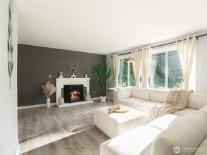 23049 38th Ct W in Brier, WA - Building Photo - Building Photo