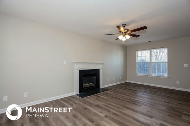 5 Sherbourne Ct in Greensboro, NC - Building Photo - Building Photo