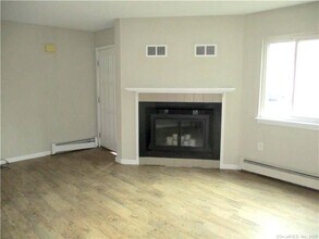 60 Old Town Rd #200, Unit c/o 217DRT LLC in Vernon, CT - Building Photo - Building Photo